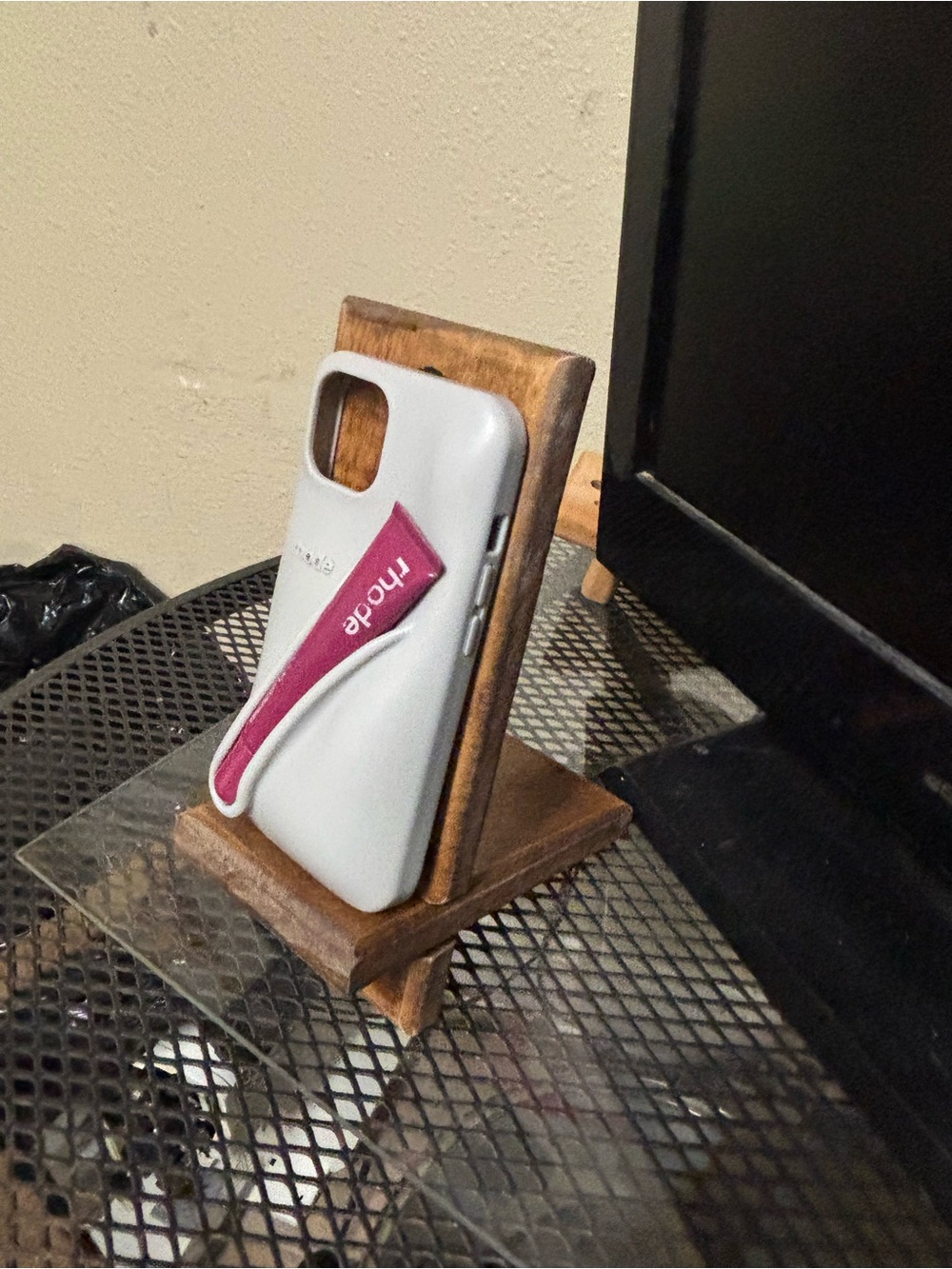 Phone stand